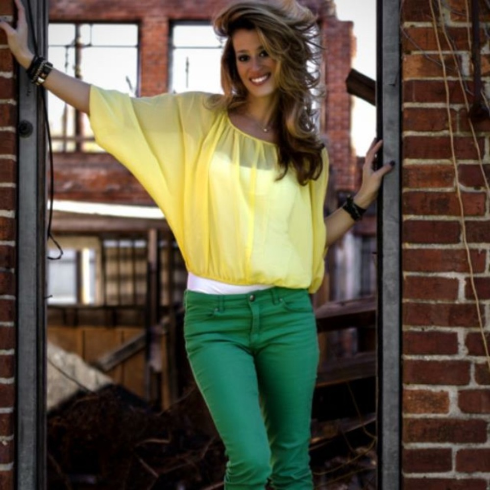 Yellow blouse - Picture 2 of 3